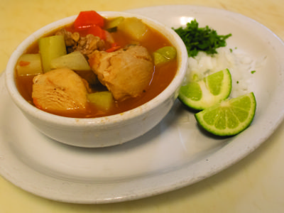 Caldo de Mojarra y Camarón – Los Palillos